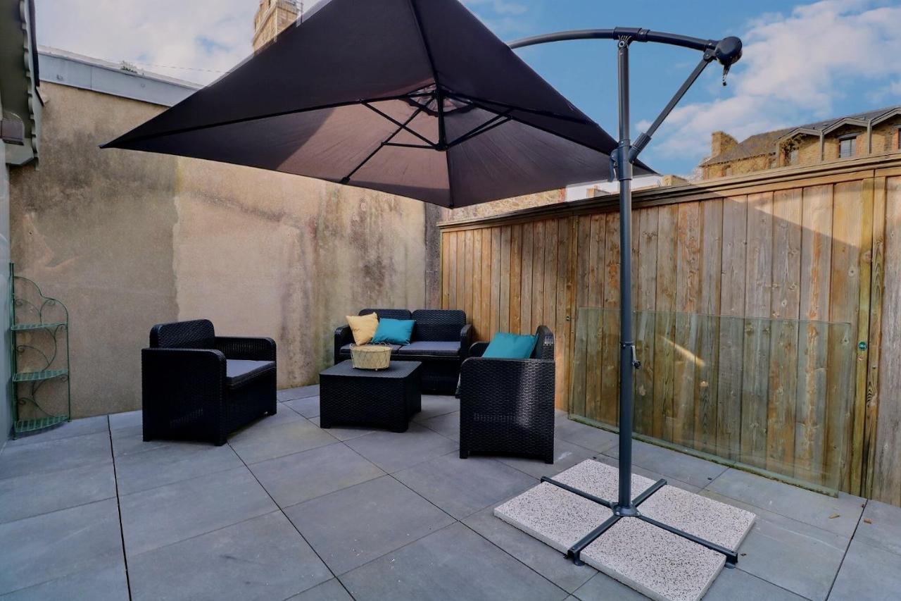 Les Mots Bleus Apartamento Dinard Exterior foto